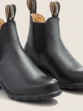 Blundstone Black Chelsea Ankle Boots